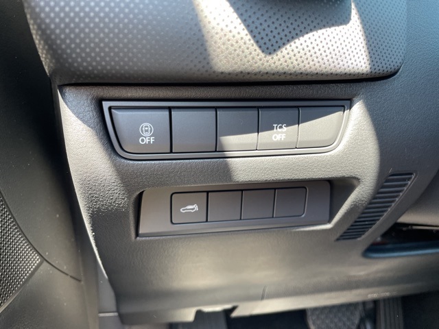 2025 Mazda CX-50 2.5 S Premium Package Image 22 of 26