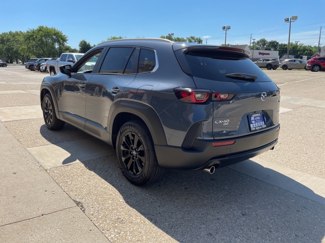 2025 Mazda CX-50 2.5 S Premium Package Image 7 of 26