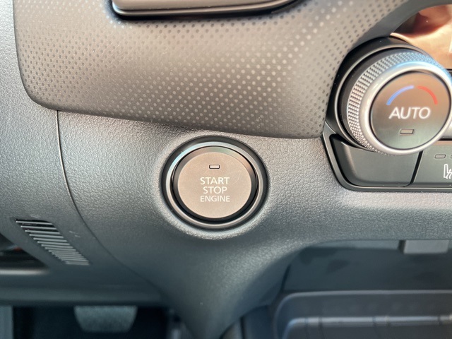 2025 Mazda CX-50 2.5 S Premium Package Image 21 of 26