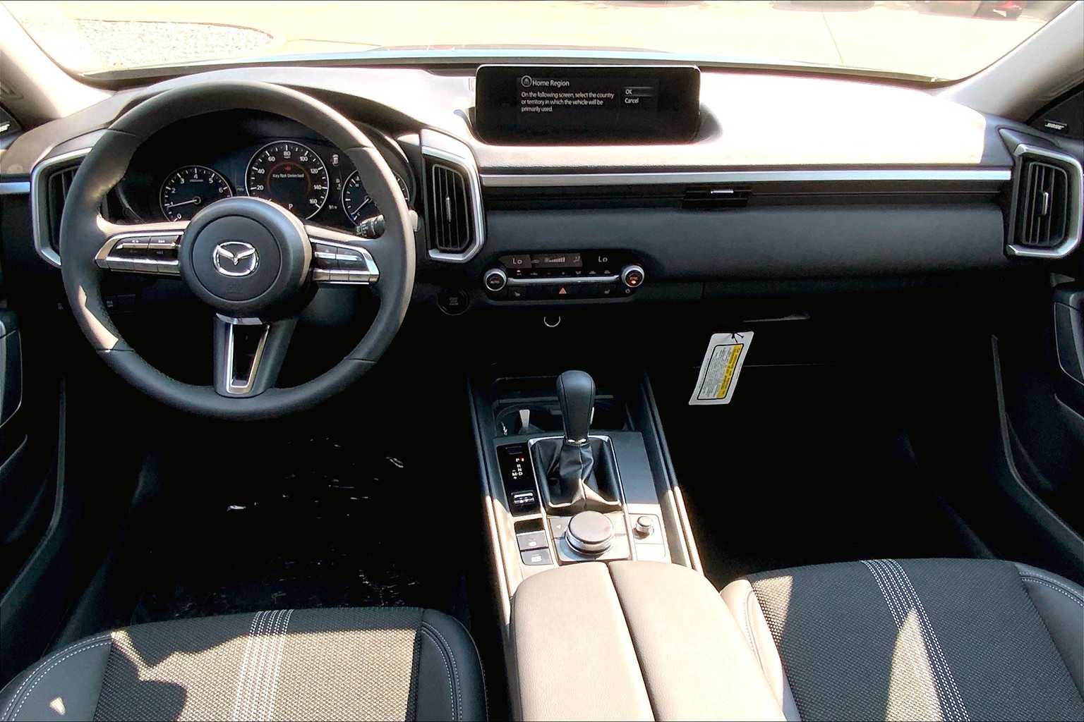 2025 Mazda CX-50 2.5 S Premium Package Image 11 of 20