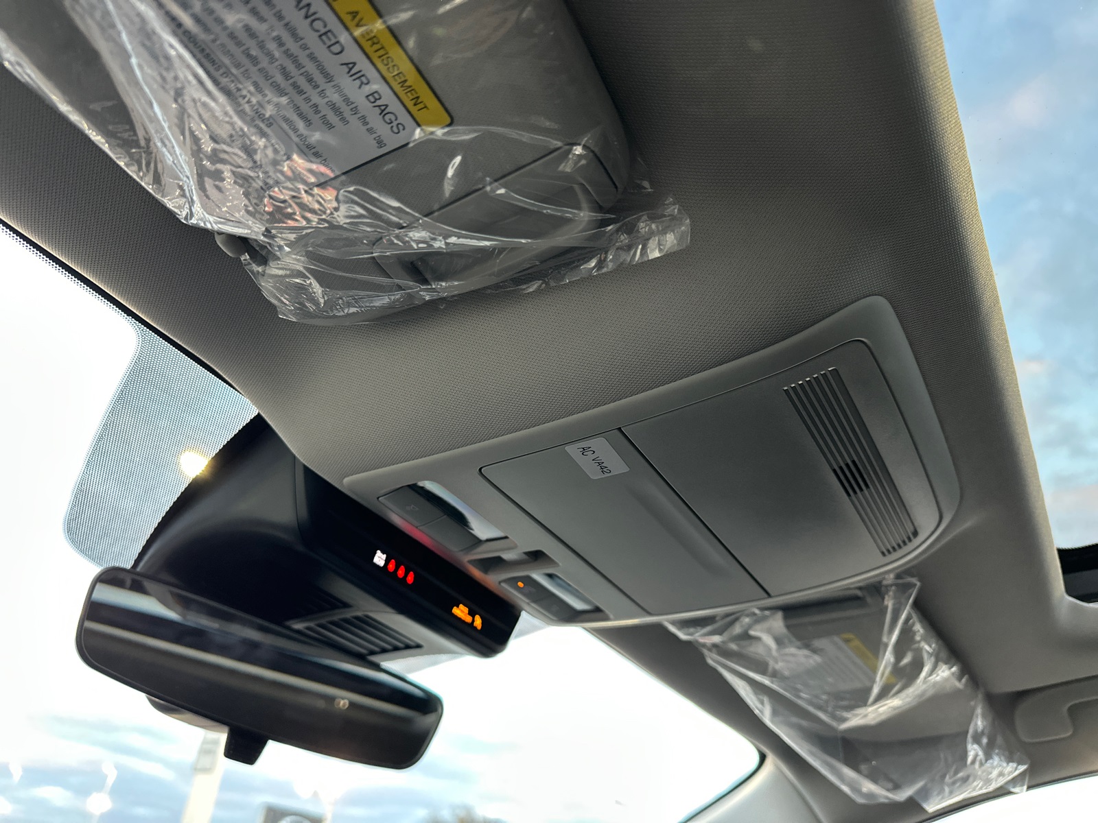 2025 Mazda CX-50 2.5 S Premium Package Image 36 of 37