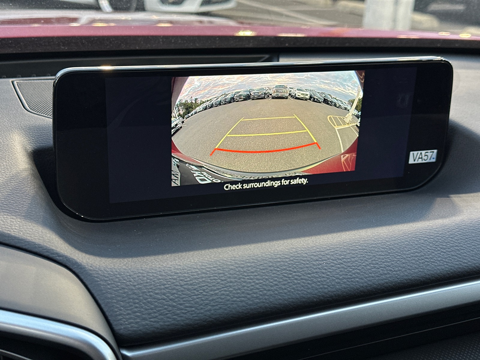 2025 Mazda CX-50 2.5 S Premium Package Image 19 of 37