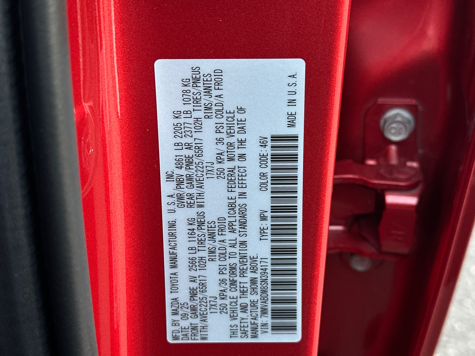 2025 Mazda CX-50 2.5 S Premium Package Image 27 of 37