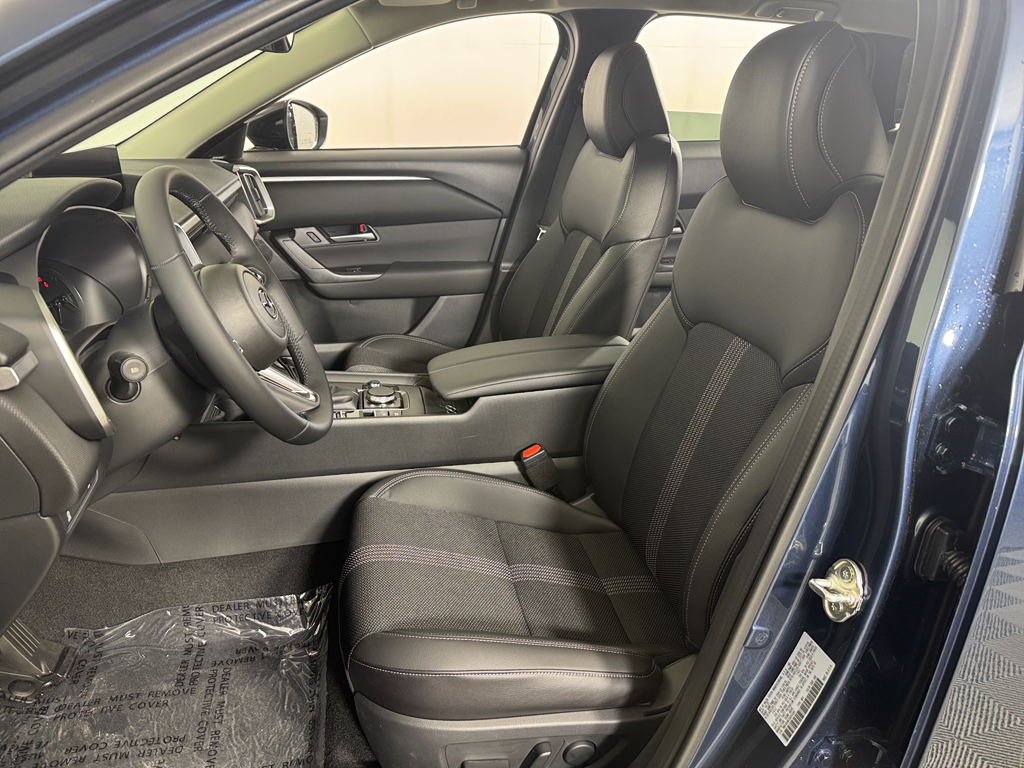 Vehicle image 13 of 32