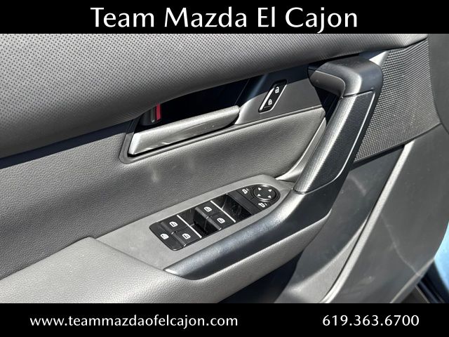 2025 Mazda CX-50 2.5 S Premium Package Image 21 of 24