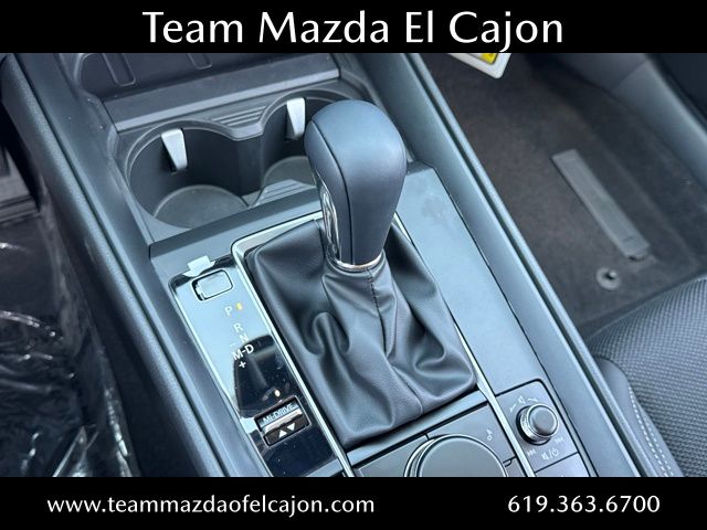 2025 Mazda CX-50 2.5 S Premium Package Image 23 of 24