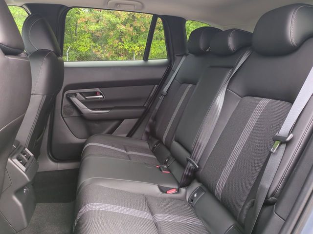 2025 Mazda CX-50 2.5 S Premium Package Image 11 of 27