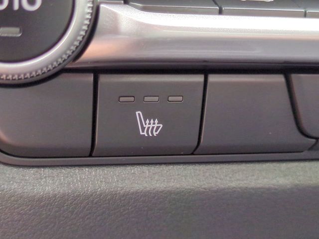 2025 Mazda CX-50 2.5 S Premium Package Image 18 of 27