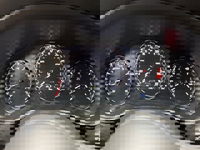 Vehicle image 21 of 39