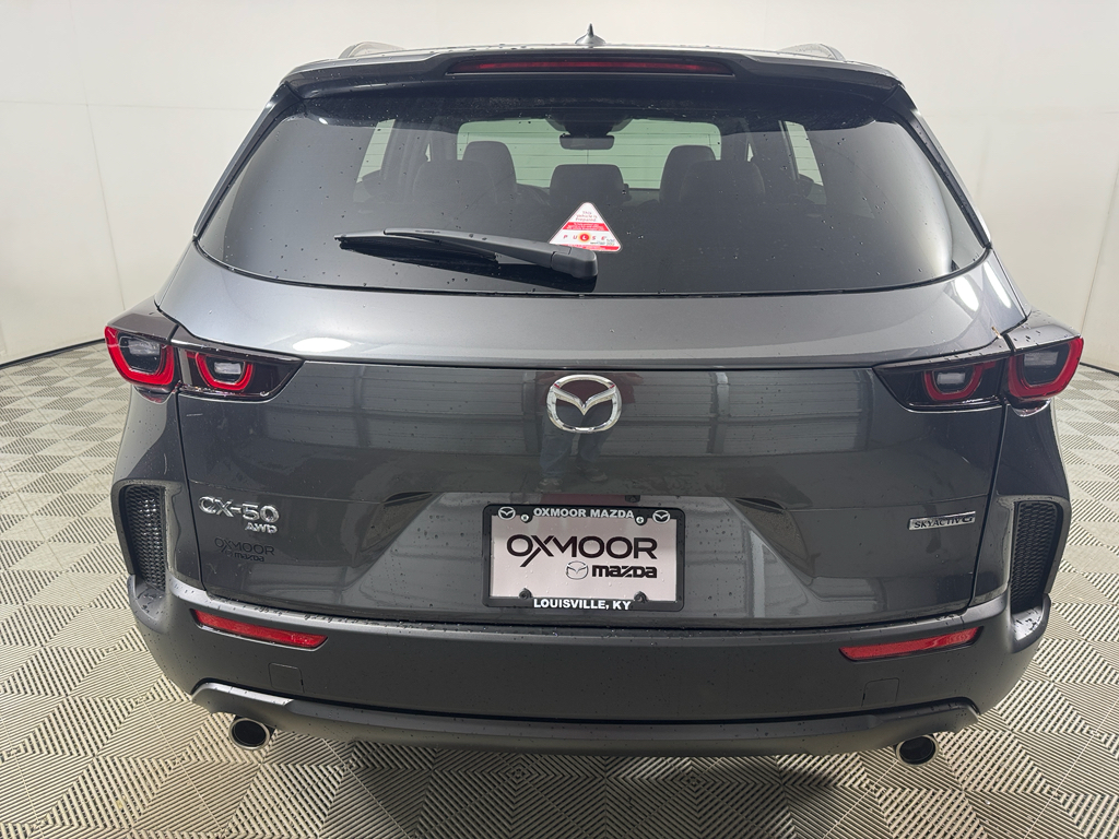 Vehicle image 8 of 33