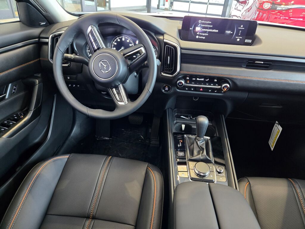 2025 Mazda CX-50 2.5 S Premium Plus Package Image 11 of 31