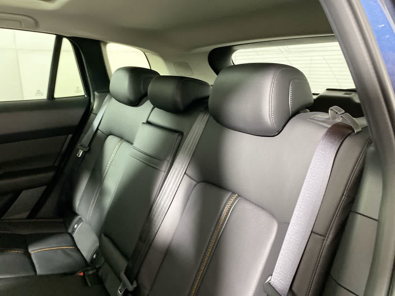 Vehicle image 28 of 29