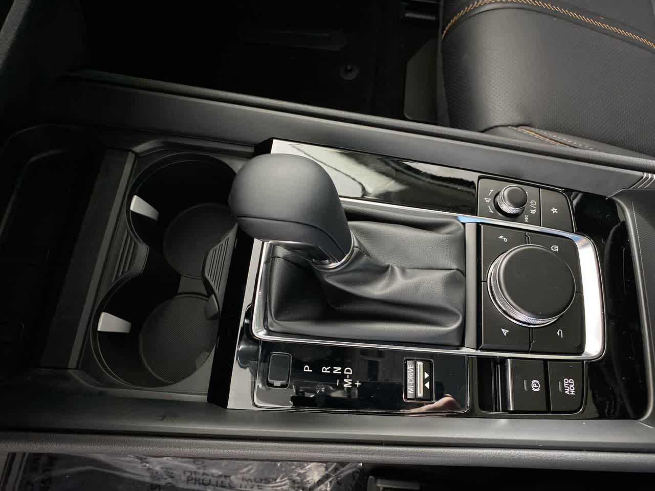 Vehicle image 22 of 29