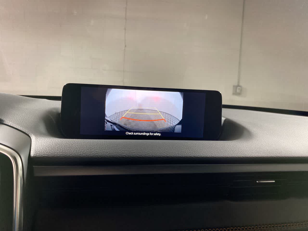 Vehicle image 19 of 29