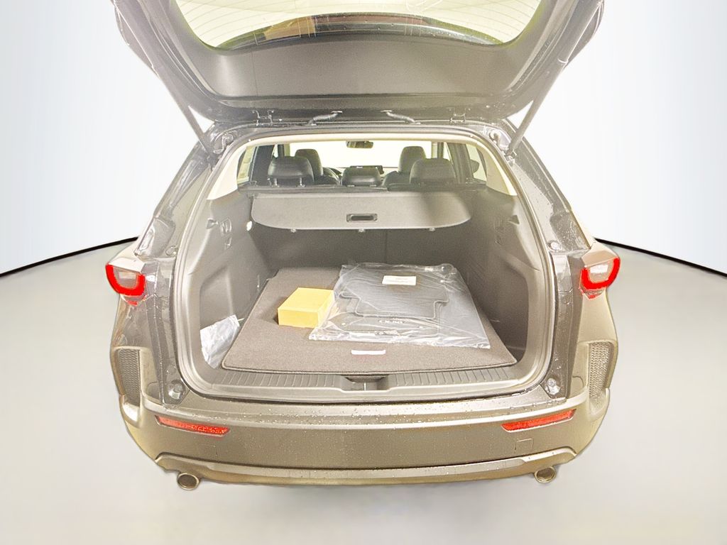 Vehicle image 25 of 31