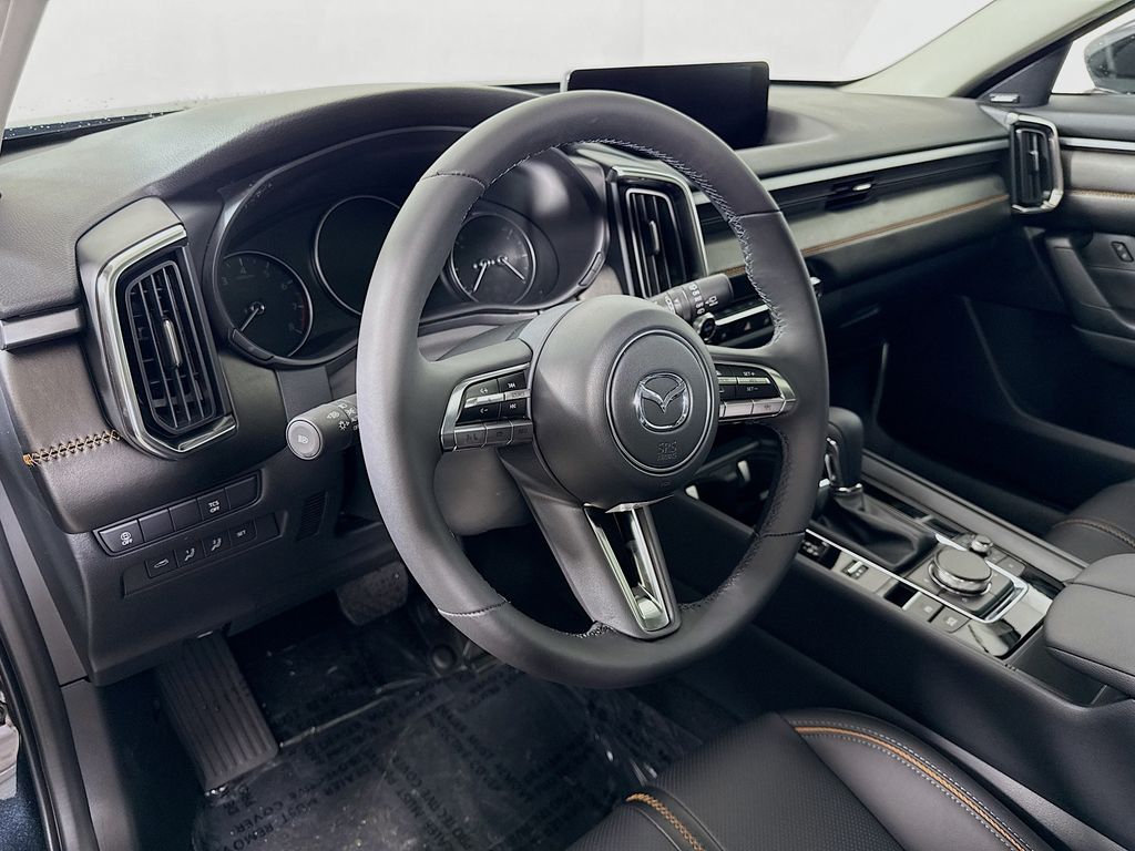 Vehicle image 9 of 31