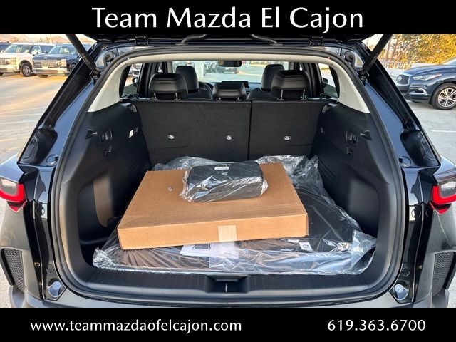 2025 Mazda CX-50 2.5 S Premium Plus Package Image 4 of 24