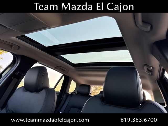 2025 Mazda CX-50 2.5 S Premium Plus Package Image 9 of 24