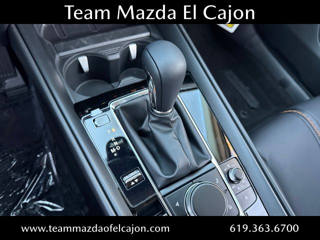 2025 Mazda CX-50 2.5 S Premium Plus Package Image 23 of 24