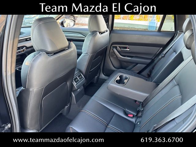 2025 Mazda CX-50 2.5 S Premium Plus Package Image 8 of 24