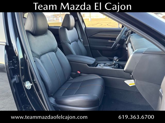 2025 Mazda CX-50 2.5 S Premium Plus Package Image 5 of 24