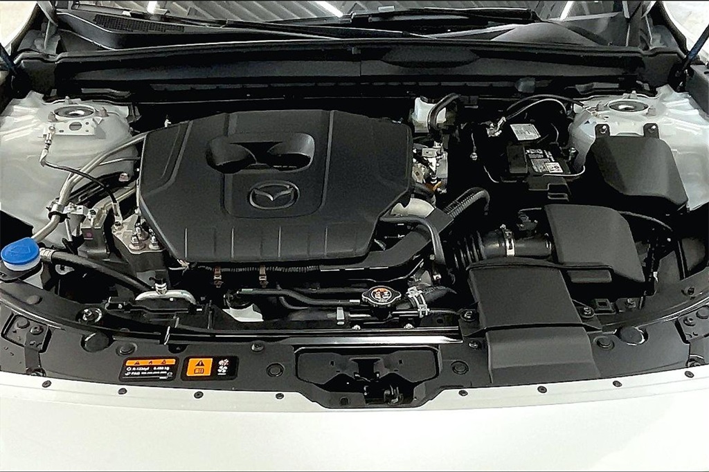 Vehicle image 11 of 12