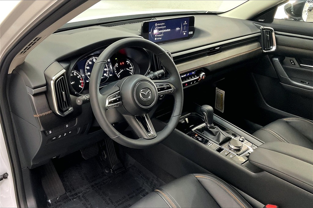 Vehicle image 8 of 12