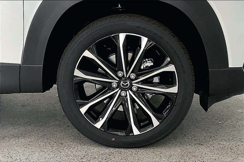 Vehicle image 12 of 12