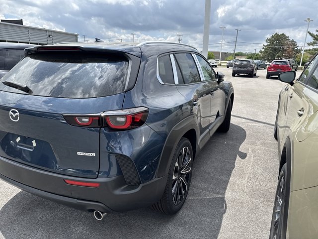 Vehicle image 4 of 6