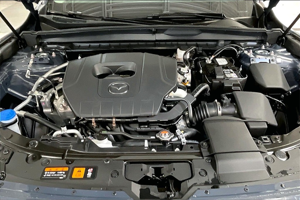 Vehicle image 5 of 12