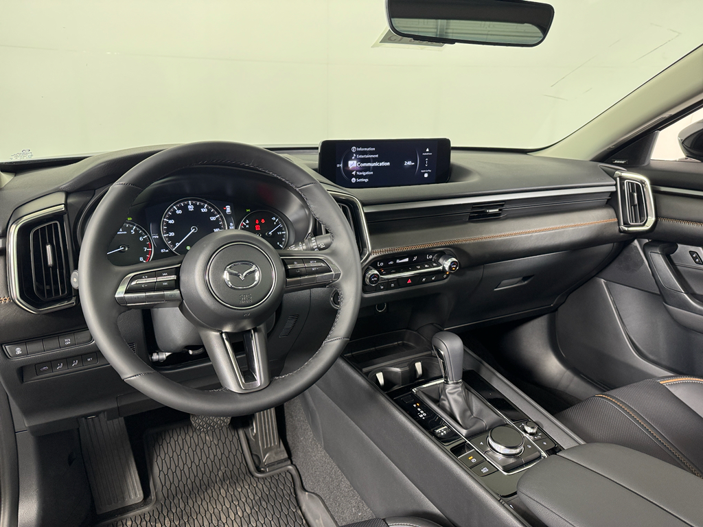 Vehicle image 31 of 36