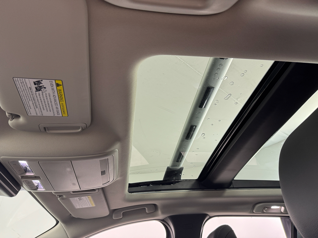 Vehicle image 15 of 36