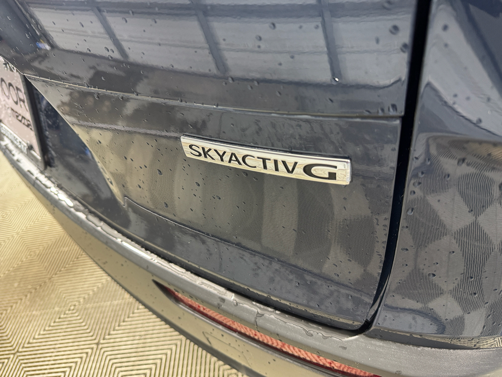 Vehicle image 10 of 36