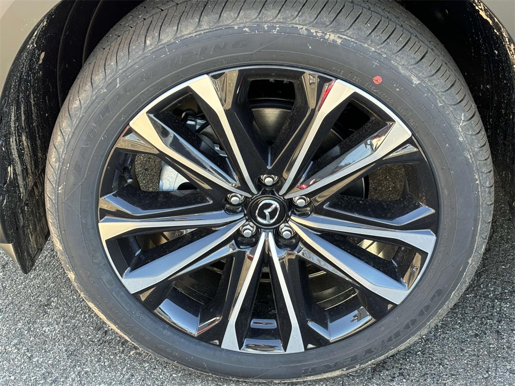 Vehicle image 7 of 34