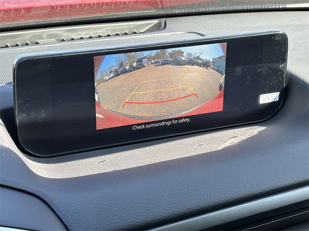 Vehicle image 21 of 34