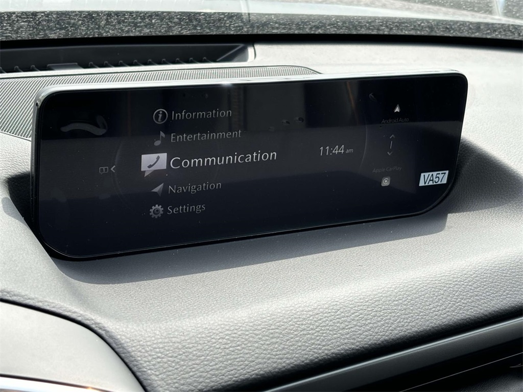 Vehicle image 20 of 34