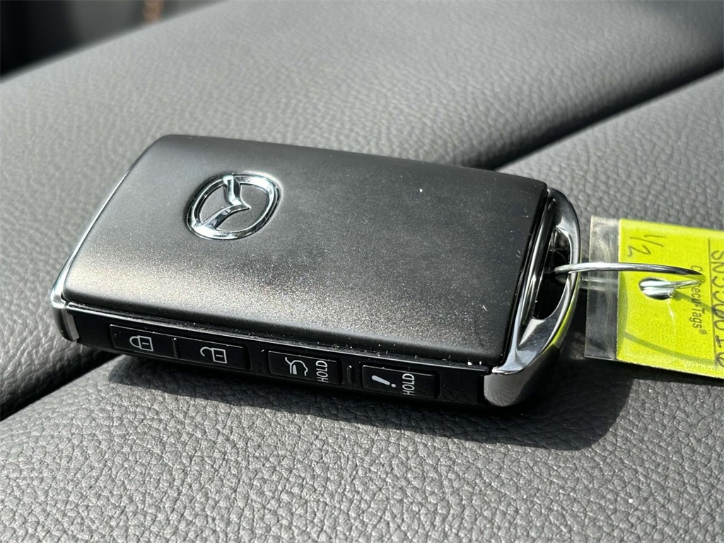 Vehicle image 26 of 34