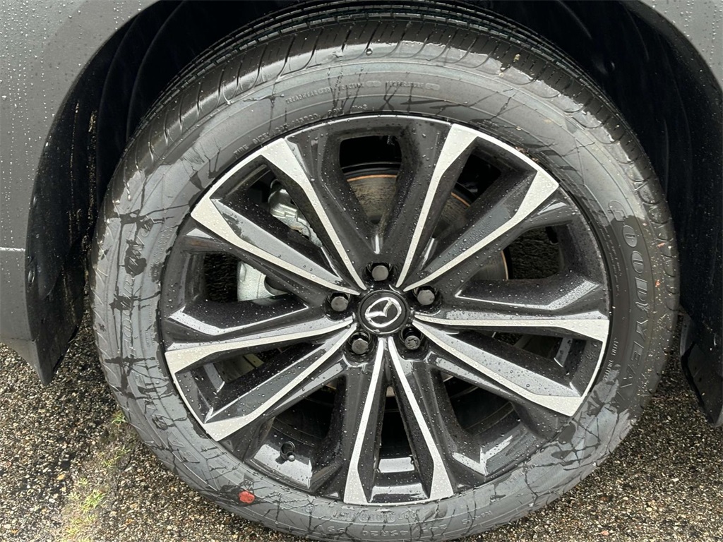 Vehicle image 7 of 34