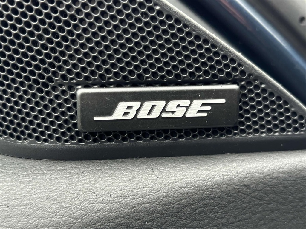 Vehicle image 15 of 34