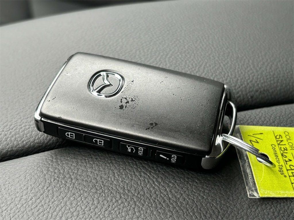Vehicle image 26 of 34