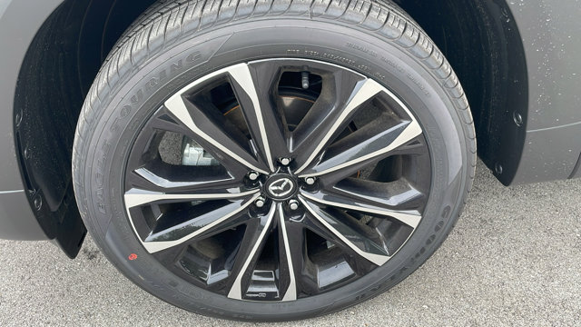 Vehicle image 9 of 41