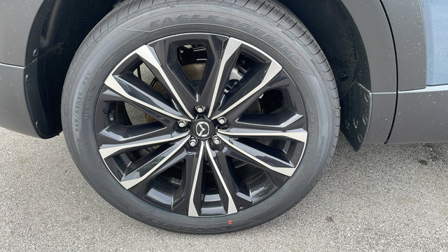Vehicle image 12 of 41