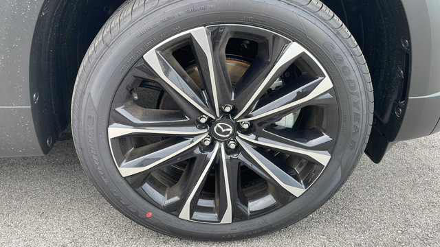 Vehicle image 11 of 41