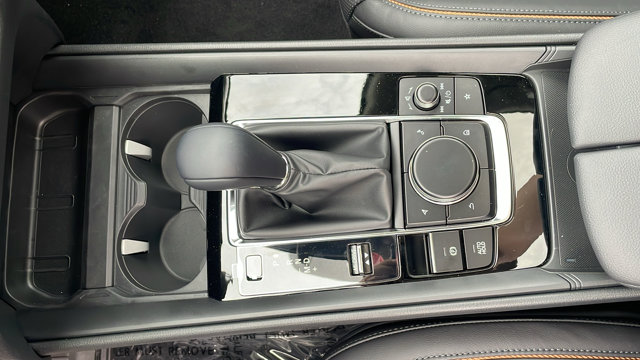 Vehicle image 22 of 41