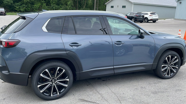 Vehicle image 4 of 41