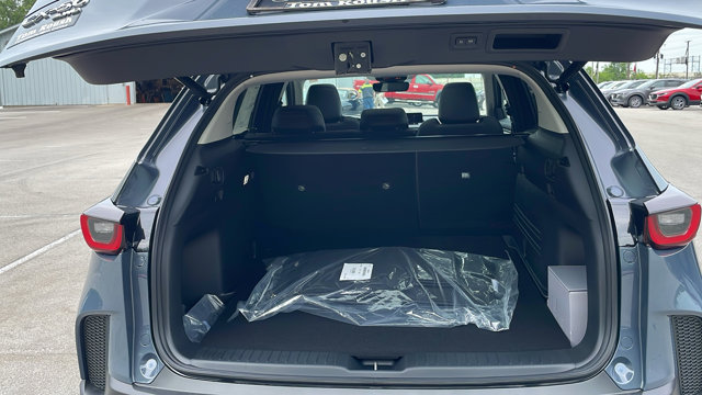 Vehicle image 13 of 41
