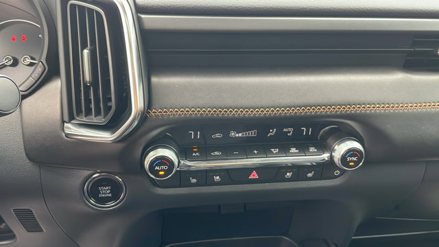 Vehicle image 21 of 41