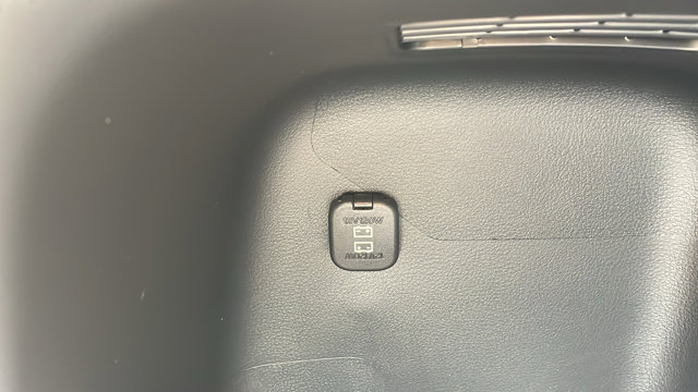 Vehicle image 30 of 41