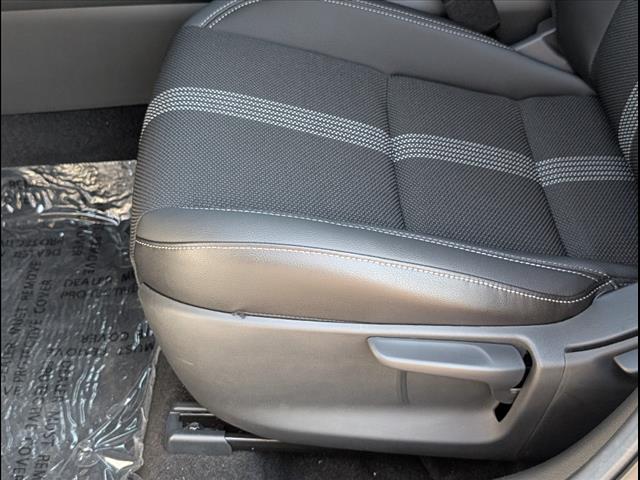 2025 Mazda CX-50 2.5 S Select Package Image 19 of 20