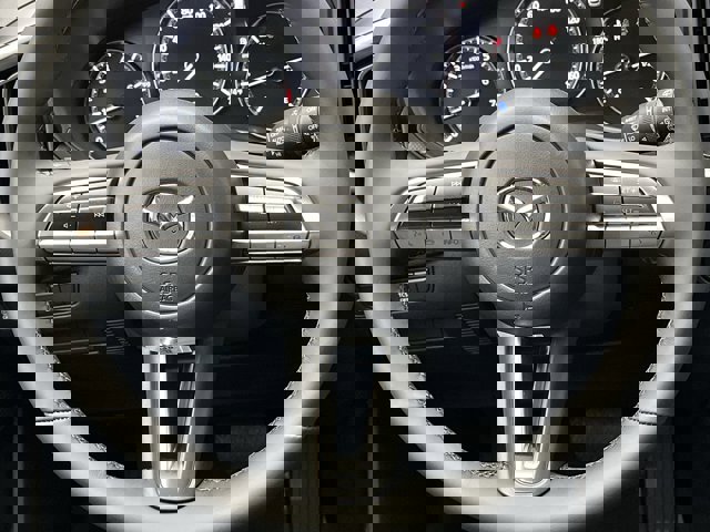 Vehicle image 18 of 34